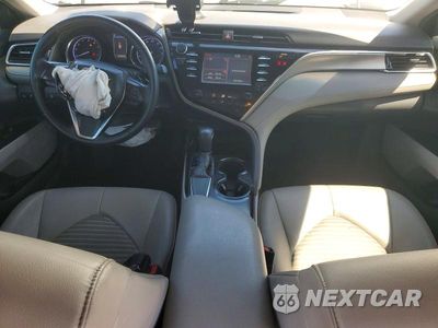 Zdjęcie 8 z 12 samochodu: 2018 TOYOTA CAMRY SE VIN:4T1B11HK9JU104820 - miniatura