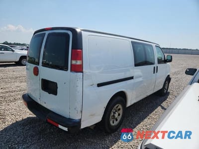 Trzecie zdjęcie samochodu z tyłu: 2014 CHEVROLET EXPRESS G1500 VIN:1GCSGAFX7E1153202 - miniatura