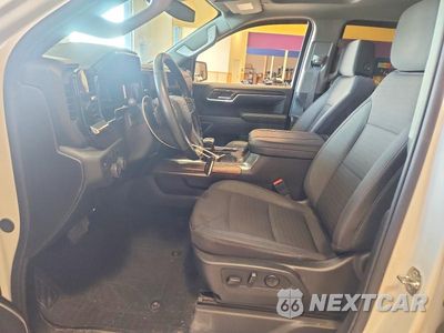 Zdjęcie 7 z 12 samochodu: 2025 CHEVROLET SILVERADO K1500 RST VIN:1GCUKEED9SZ228646 - miniatura