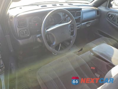 Zdjęcie 8 z 13 samochodu: 2000 DODGE DAKOTA VIN:1B7GL22X5YS674706 - miniatura