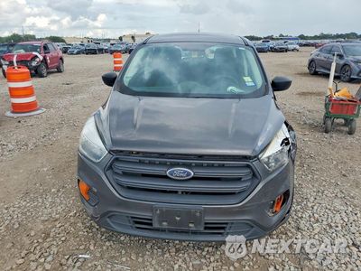 Piąte zdjęcie samochodu w środku: 2017 FORD ESCAPE S VIN:1FMCU0F71HUD85414 - miniatura