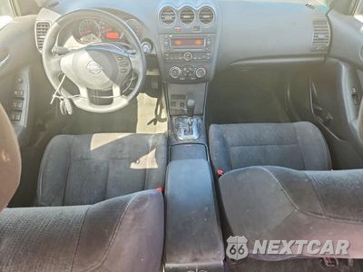 Zdjęcie 8 z 12 samochodu: 2012 NISSAN ALTIMA 2.5 VIN:1N4AL2AP4CC210158 - miniatura