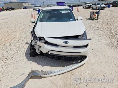 Piąte zdjęcie samochodu w środku: 2021 KIA RIO S VIN:3KPA24AD8ME405558 - miniatura