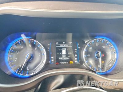 Zdjęcie 9 z 14 samochodu: 2019 CHRYSLER PACIFICA TOURING L VIN:2C4RC1BG6KR685435 - miniatura