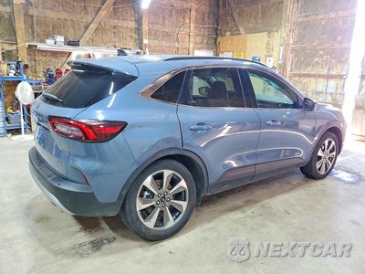 Trzecie zdjęcie samochodu z tyłu: 2023 FORD ESCAPE PLATINUM VIN:1FMCU9JZ3PUB36625 - miniatura