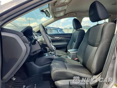 Zdjęcie 7 z 13 samochodu: 2017 NISSAN ROGUE S VIN:KNMAT2MT4HP569092 - miniatura