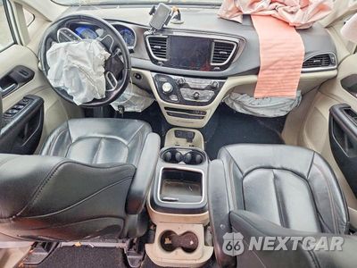 Zdjęcie 8 z 13 samochodu: 2020 CHRYSLER PACIFICA TOURING L PLUS VIN:2C4RC1EG7LR149946 - miniatura