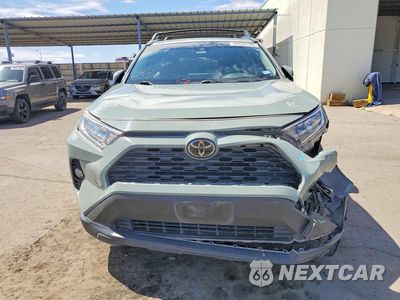 Piąte zdjęcie samochodu w środku: 2021 TOYOTA RAV4 XLE PREMIUM VIN:JTMA1RFV5MD076837 - miniatura