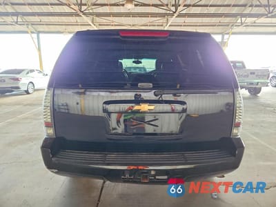 Zdjęcie 6 z 13 samochodu: 2007 CHEVROLET TAHOE K1500 VIN:1GNFK13097R301952 - miniatura