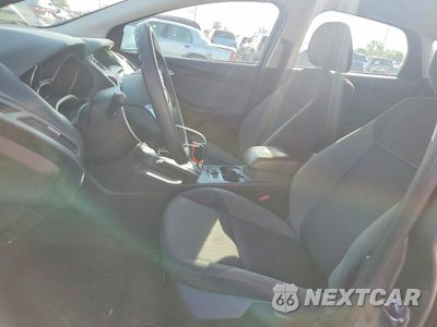 Zdjęcie 7 z 12 samochodu: 2014 FORD FOCUS SE VIN:1FADP3F21EL369954 - miniatura