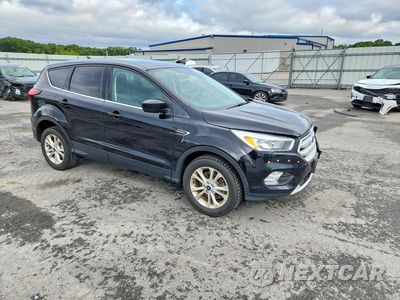 Czwarte zdjęcie samochodu z boku: 2019 FORD ESCAPE SE VIN:1FMCU9GDXKUB83929 - miniatura