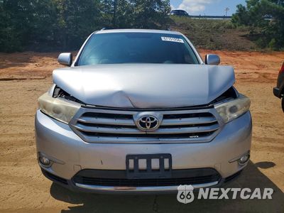 Piąte zdjęcie samochodu w środku: 2012 TOYOTA HIGHLANDER BASE VIN:5TDBK3EH5CS106531 - miniatura