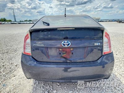 Zdjęcie 6 z 12 samochodu: 2013 TOYOTA PRIUS TWO VIN:JTDKN3DU6D1640593 - miniatura