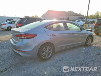 Trzecie zdjęcie samochodu z tyłu: 2017 HYUNDAI ELANTRA VALUE EDITION VIN:5NPD84LF1HH167922 - miniatura