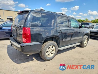 Trzecie zdjęcie samochodu z tyłu: 2010 GMC YUKON SLE VIN:1GKUCAE08AR176755 - miniatura