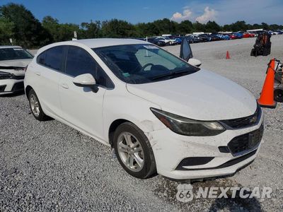 Czwarte zdjęcie samochodu z boku: 2018 CHEVROLET CRUZE LT VIN:3G1BE6SM1JS649984 - miniatura