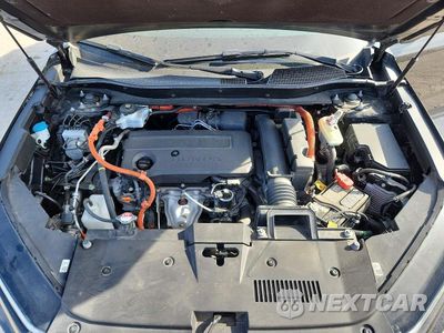 Zdjęcie 12 z 13 samochodu: 2023 HONDA CR-V SPORT VIN:2HKRS6H56PH815790 - miniatura