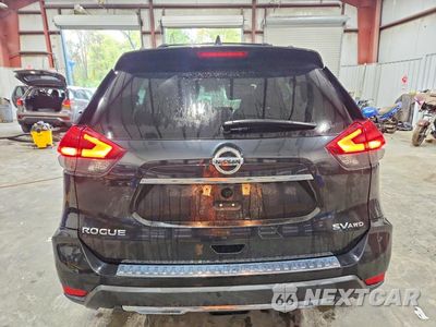 Zdjęcie 6 z 13 samochodu: 2017 NISSAN ROGUE SV VIN:5N1AT2MV7HC821874 - miniatura