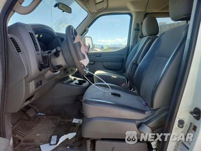 Zdjęcie 7 z 13 samochodu: 2014 NISSAN NV 3500 HD S VIN:5BZAF0AA6EN161506 - miniatura