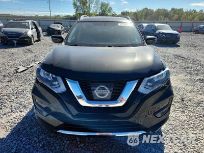 Piąte zdjęcie samochodu w środku: 2017 NISSAN ROGUE SV VIN:JN8AT2MV5HW276233 - miniatura