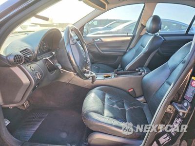Zdjęcie 7 z 13 samochodu: 2005 MERCEDES-BENZ C 230K SPORT SEDAN VIN:WDBRF40J85F716864 - miniatura