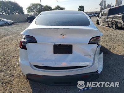 Zdjęcie 6 z 14 samochodu: 2023 TESLA MODEL Y VIN:7SAYGDEE4PA088752 - miniatura