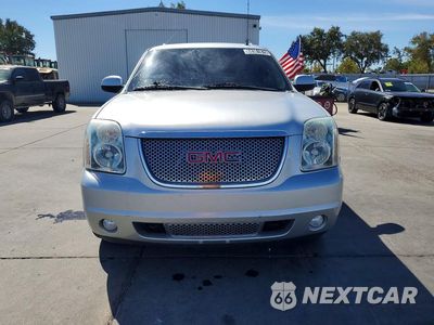 Piąte zdjęcie samochodu w środku: 2014 GMC YUKON DENALI VIN:1GKS1EEF4ER163726 - miniatura