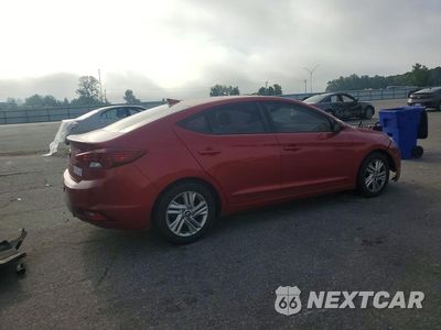 Trzecie zdjęcie samochodu z tyłu: 2020 HYUNDAI ELANTRA SEL VIN:5NPD84LF3LH506995 - miniatura