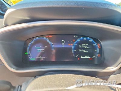 Zdjęcie 9 z 13 samochodu: 2026 TOYOTA COROLLA CROSS HYBRID XSE VIN:7MUFBABG4TV112120 - miniatura