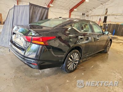 Trzecie zdjęcie samochodu z tyłu: 2025 NISSAN ALTIMA SV VIN:1N4BL4DW8SN344399 - miniatura