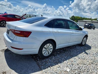 Trzecie zdjęcie samochodu z tyłu: 2019 VOLKSWAGEN JETTA S VIN:3VWC57BU0KM130848 - miniatura