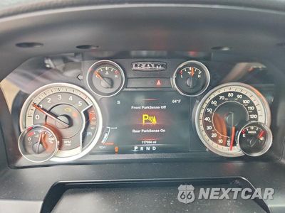 Zdjęcie 9 z 12 samochodu: 2015 RAM 1500 LARAMIE VIN:1C6RR7NM1FS573124 - miniatura