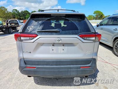 Zdjęcie 6 z 13 samochodu: 2020 TOYOTA RAV4 XLE VIN:JTMP1RFV1LD527755 - miniatura
