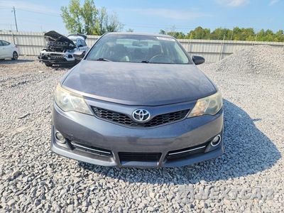 Piąte zdjęcie samochodu w środku: 2014 TOYOTA CAMRY SE VIN:4T1BF1FK1EU869319 - miniatura