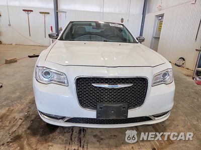 Piąte zdjęcie samochodu w środku: 2015 CHRYSLER 300C VIN:2C3CCAKG8FH899574 - miniatura