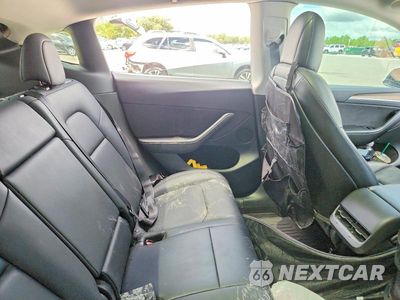 Zdjęcie 10 z 12 samochodu: 2022 TESLA MODEL Y VIN:7SAYGDEF7NF550407 - miniatura