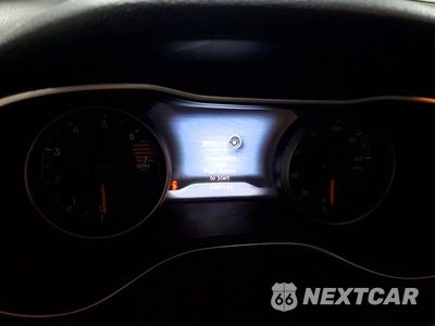 Zdjęcie 9 z 13 samochodu: 2023 JEEP CHEROKEE ALTITUDE LUX VIN:1C4PJMMB5PD111421 - miniatura