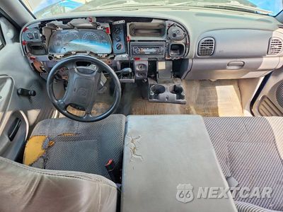 Zdjęcie 8 z 12 samochodu: 2001 DODGE RAM 1500 VIN:3B7HC13Y11M524175 - miniatura