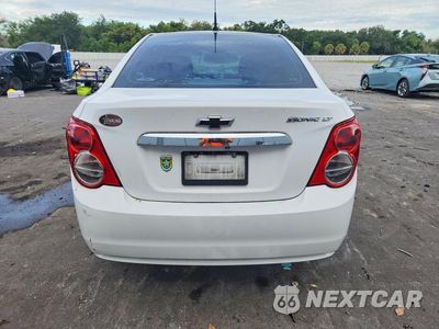 Zdjęcie 6 z 13 samochodu: 2014 CHEVROLET SONIC LT VIN:1G1JC5SH8E4241020 - miniatura