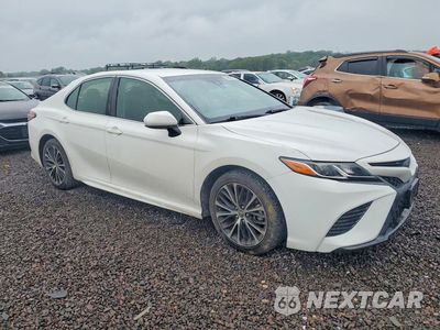 Czwarte zdjęcie samochodu z boku: 2018 TOYOTA CAMRY SE VIN:JTNB11HK3J3006565 - miniatura