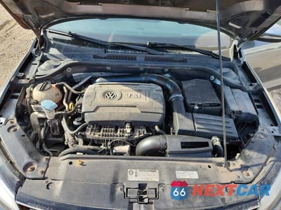 Zdjęcie 11 z 12 samochodu: 2017 VOLKSWAGEN JETTA GLI VIN:3VW5T7AJ1HM211808 - miniatura