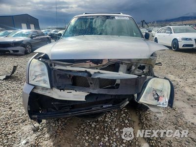 Piąte zdjęcie samochodu w środku: 2004 MERCURY MOUNTAINEER VIN:4M2DU86W84ZJ30796 - miniatura