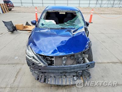 Piąte zdjęcie samochodu w środku: 2019 NISSAN SENTRA SV VIN:3N1AB7AP5KY283445 - miniatura