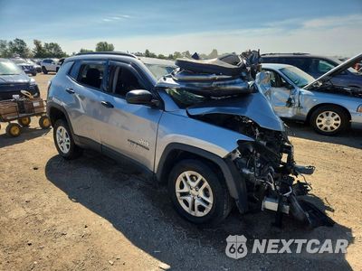 Czwarte zdjęcie samochodu z boku: 2018 JEEP COMPASS SPORT VIN:3C4NJDAB8JT178284 - miniatura