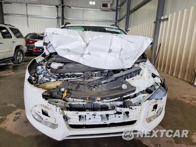 Piąte zdjęcie samochodu w środku: 2016 FORD ESCAPE SE VIN:1FMCU9G90GUB41160 - miniatura