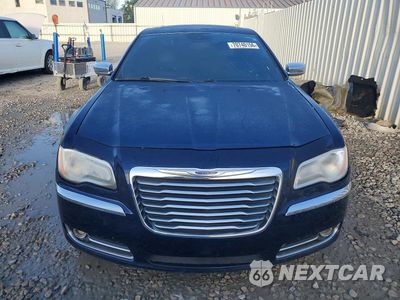 Piąte zdjęcie samochodu w środku: 2013 CHRYSLER 300C VIN:2C3CCAETXDH647072 - miniatura