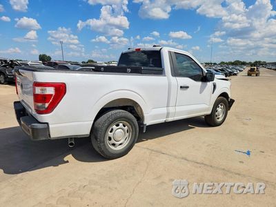 Trzecie zdjęcie samochodu z tyłu: 2021 FORD F150 VIN:1FTMF1CB1MKD45907 - miniatura