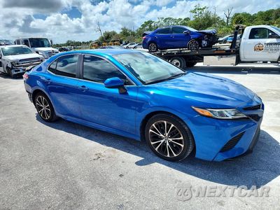 Czwarte zdjęcie samochodu z boku: 2020 TOYOTA CAMRY SE VIN:4T1G11AK9LU352987 - miniatura