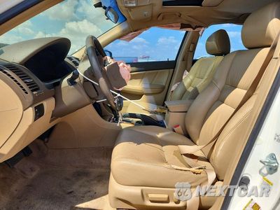 Zdjęcie 7 z 13 samochodu: 2004 HONDA ACCORD EX VIN:JHMCM56844C018841 - miniatura