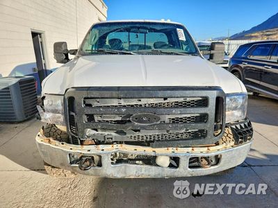 Piąte zdjęcie samochodu w środku: 2005 FORD F250 SUPER DUTY VIN:1FTSX21P15EC08135 - miniatura
